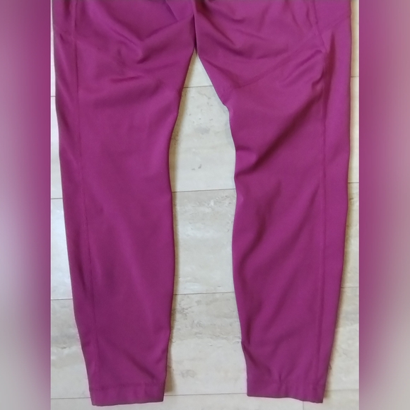 90 Degree maroon legging pockets size small - Picture 4 of 6